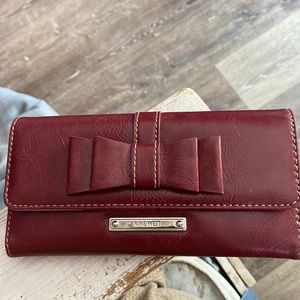 Nine West wallet